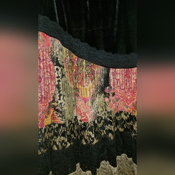 Never worn Coldwater Creek Beautiful Holiday Maxi Skirt. - Picture 5 of 6